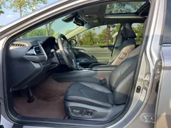 2021 Toyota Camry 2.5G Luxury — фото 4