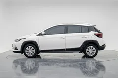 2022 Toyota Yaris L Zhixuan X 1.5L CVT Leading Plus, белый — фото 4