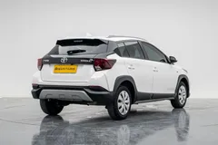 2022 Toyota Yaris L Zhixuan X 1.5L CVT Leading Plus, белый — фото 7