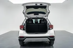 2022 Toyota Yaris L Zhixuan X 1.5L CVT Leading Plus, белый — фото 15
