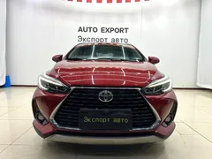 2022 Toyota Yaris L Zhixuan X 1.5L CVT Luxury Plus, красный — фото 2