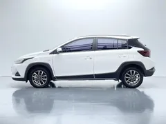 2022 Toyota Yaris L Zhixuan X 1.5L CVT Luxury Plus, белый — фото 4