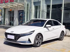 2022 Hyundai Elantra 1.5L CVT LUX Premium, белый — фото 1