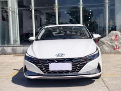 2022 Hyundai Elantra 1.5L CVT LUX Premium, белый — фото 2