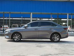 2022 Geely Emgrand 4th Gen 1.5L CVT Premium — фото 4