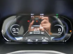 2022 Geely Emgrand 4th Gen 1.5L CVT Premium — фото 11