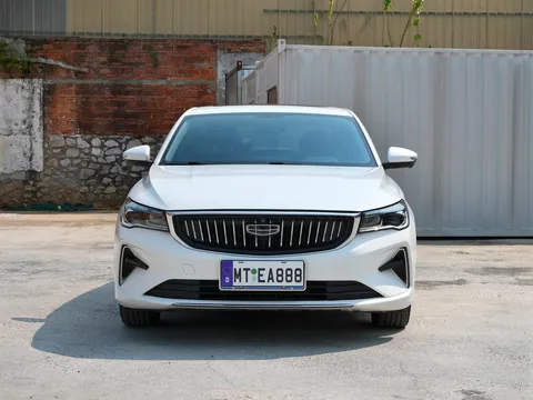 2022 Geely Emgrand 4th Gen 1.5L CVT Premium