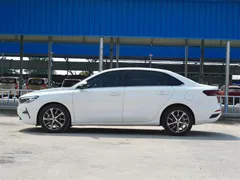 2022 Geely Emgrand 4th Gen 1.5L CVT Premium, белый — фото 3