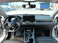 2022 Geely Emgrand 4th Gen 1.5L CVT Premium, белый — фото 4