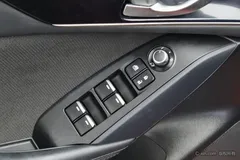 2021 Mazda CX-4 2.0L 2WD, красный — фото 12