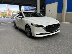 2021 Mazda Mazda3 2.0L AT, белый — фото 3