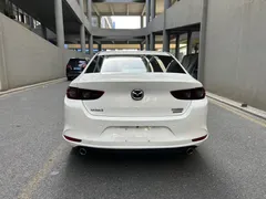 2021 Mazda Mazda3 2.0L AT, белый — фото 8