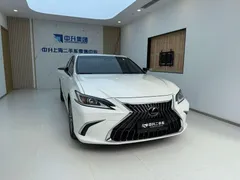 2022 Lexus ES 200 Excellence, белый — фото 3