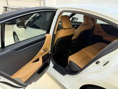 2022 Lexus ES 200 Excellence, белый — фото 17