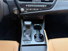 2022 Lexus ES 200 Excellence, белый — фото 25