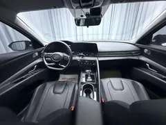 2022 Hyundai Elantra 1.5L CVT LUX Premium, белый — фото 12
