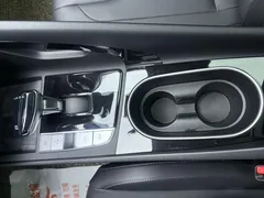 2022 Hyundai Elantra 1.5L CVT LUX Premium, белый — фото 18
