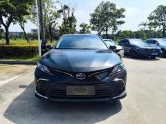2021 Toyota Camry 2.0G Luxury, чёрный — фото 2