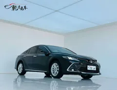 2023 Toyota Camry 2.0G Luxury, чёрный — фото 2