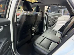 2022 Geely Emgrand 4th Gen 1.5L CVT Premium, белый — фото 6