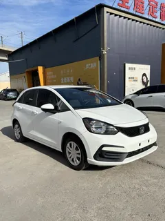 2021 Honda Fit 1.5L CVT, белый — фото 2