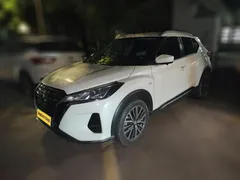 2022 Nissan Kicks 1.5L XL CVT Fashion, белый — фото 1
