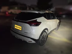 2022 Nissan Kicks 1.5L XL CVT Fashion, белый — фото 2