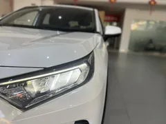 2022 Toyota RAV4 2.0L CVT 2WD Urban, белый — фото 5
