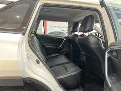 2022 Toyota RAV4 2.0L CVT 2WD Urban, белый — фото 20