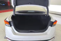2022 Nissan Teana 2.0L XL-TLS, белый — фото 11