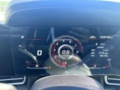 2022 Hyundai Elantra 1.5L CVT LUX Premium, белый — фото 2