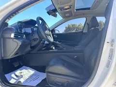 2022 Hyundai Elantra 1.5L CVT LUX Premium, белый — фото 16