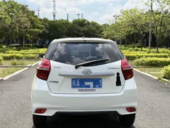 2022 Toyota Yaris L Zhixuan 1.5L CVT Leading Plus, белый — фото 11