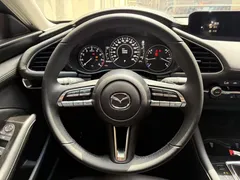 2021 Mazda Mazda3 2.0L AT, красный — фото 11