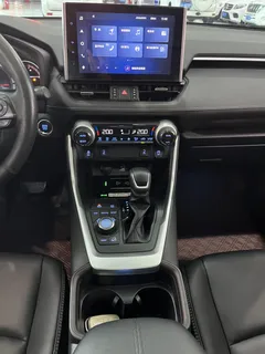 2021 Toyota RAV4 2.0L CVT 4WD Premium, белый — фото 15