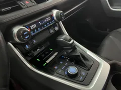 2021 Toyota RAV4 2.0L CVT 4WD Premium, белый — фото 17