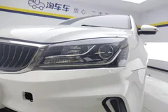 2021 Geely Emgrand UP 1.5L CVT Comfort, белый — фото 2
