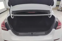 2021 Geely Emgrand UP 1.5L CVT Comfort, белый — фото 11
