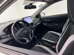 2022 Toyota Yaris L Zhixuan X 1.5L CVT Leading Plus, белый — фото 12