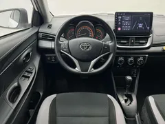 2022 Toyota Yaris L Zhixuan X 1.5L CVT Leading Plus, белый — фото 20