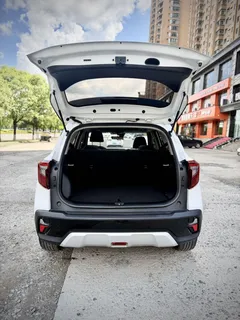 2023 Kia Seltos 1.5L IVT Luxury, белый — фото 14