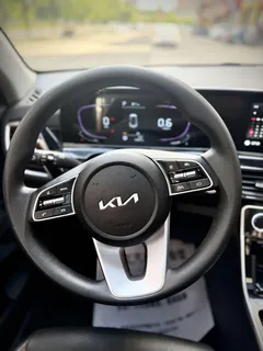 2023 Kia Seltos 1.5L IVT Luxury, белый — фото 24