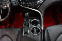 2021 Toyota Camry 2.0G Luxury, белый — фото 14