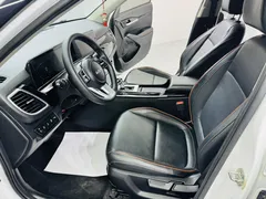 2023 Kia Seltos 1.5L IVT Luxury, белый — фото 4