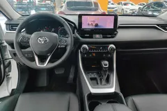 2023 Toyota RAV4 2.0L CVT 2WD 20th Anniversary Platinum, белый — фото 14