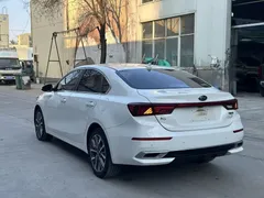 2021 Kia Cerato 1.5L IVT Luxury, белый — фото 7