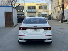 2021 Kia Cerato 1.5L IVT Luxury, белый — фото 8
