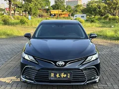 2021 Toyota Camry 2.5G Luxury, чёрный — фото 2