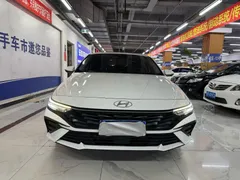 2023 Hyundai Elantra 1.5L CVT LUX Premium, белый — фото 2