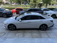 2023 Hyundai Elantra 1.5L CVT GLX Elite, белый — фото 3